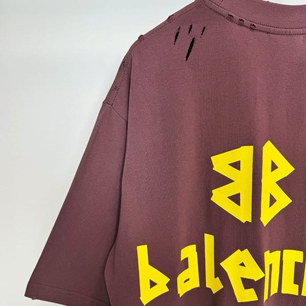 売上総額１位！バレンシアガ n級品 TAPE TYPEロゴ 半袖 Tシャツ baz63564